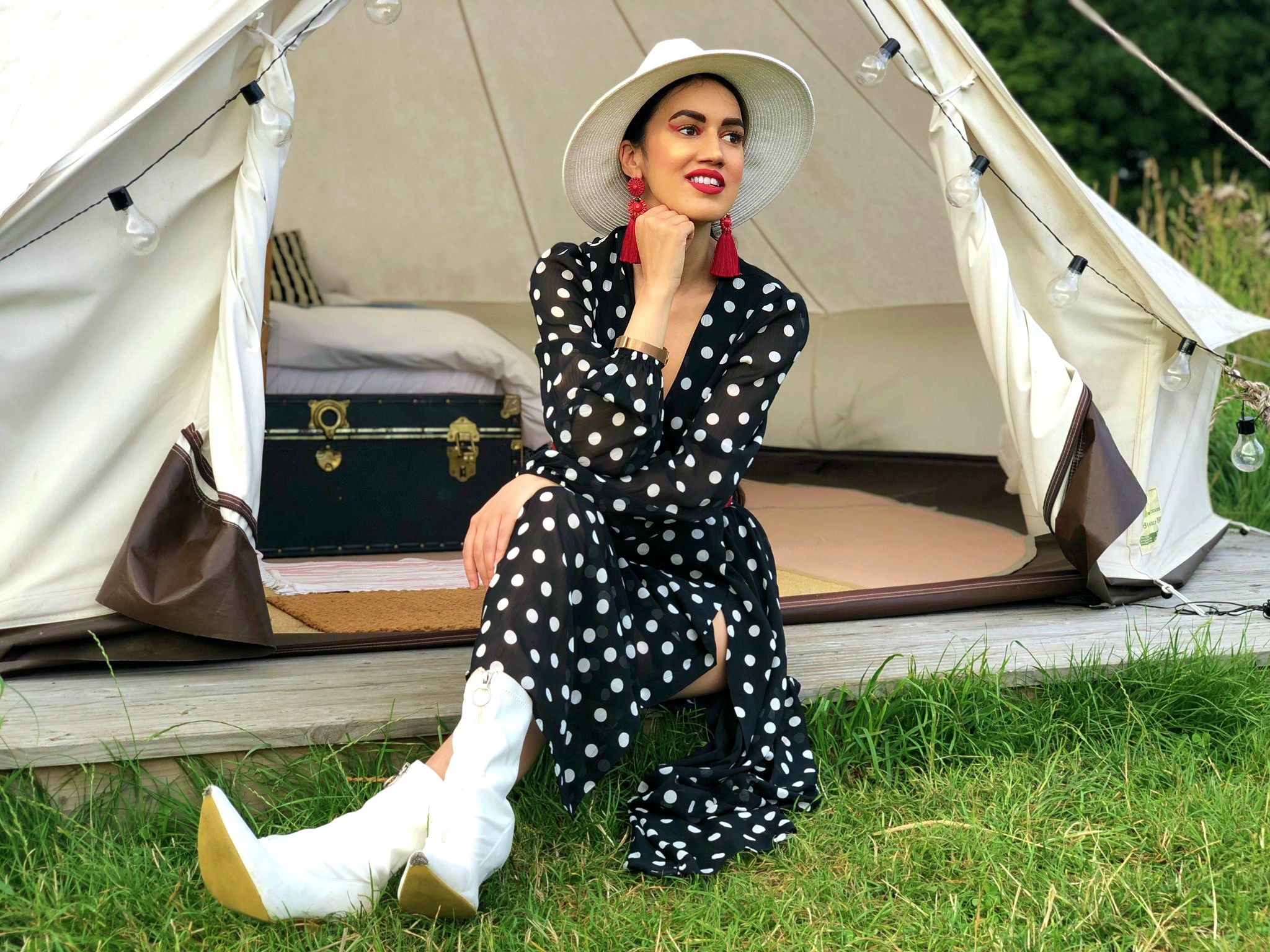 Blogger Of The Month: Ana De-Jesus & Faded Spring