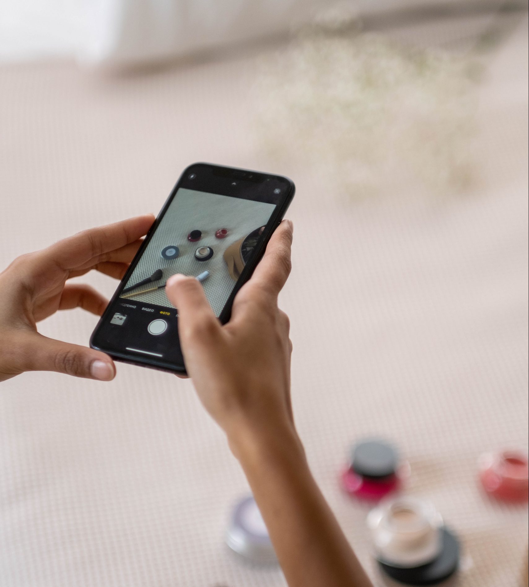 How to increase your 2025 sales with blogger gift guides