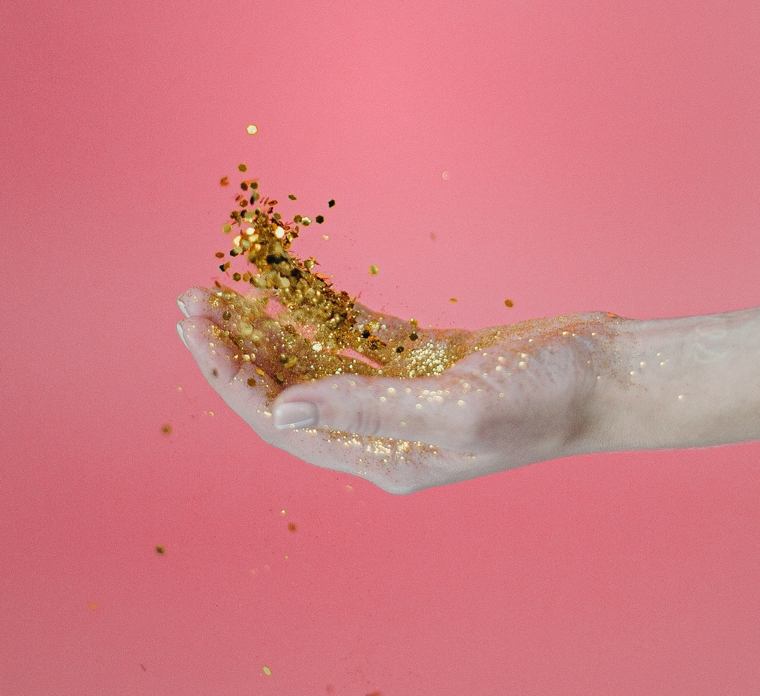 How to reach new audiences with blogger competitions